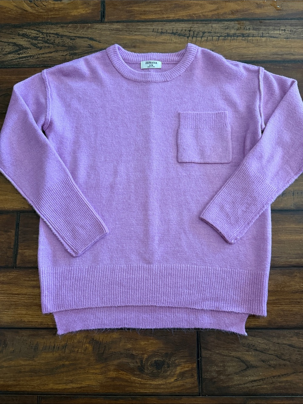 Zenana Outfitters NWOT Rose Crewneck Pocket Hi-Low Lightweight Sweater